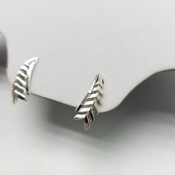 Silver Tone Coro Leaf Design Clip On Earrings Vintage - Picture 3 of 5